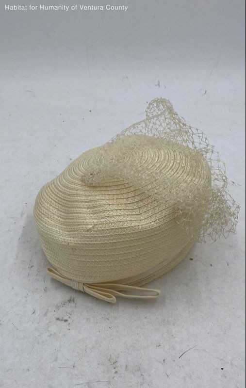 Pillbox Hat With Veil Hat - Size Adult