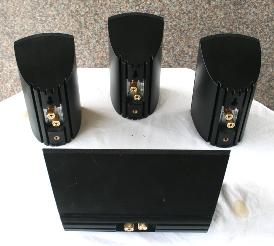 Rare Definitive Technology Pro Monitor 60 set up, 3 satellite and 1 centre, VGC - Image 2 of 2