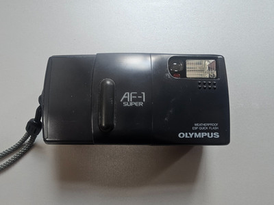 OLYMPUS AF-1 SUPER 35 mm 1:2.8 analoge kompakte Point Shot Kamera