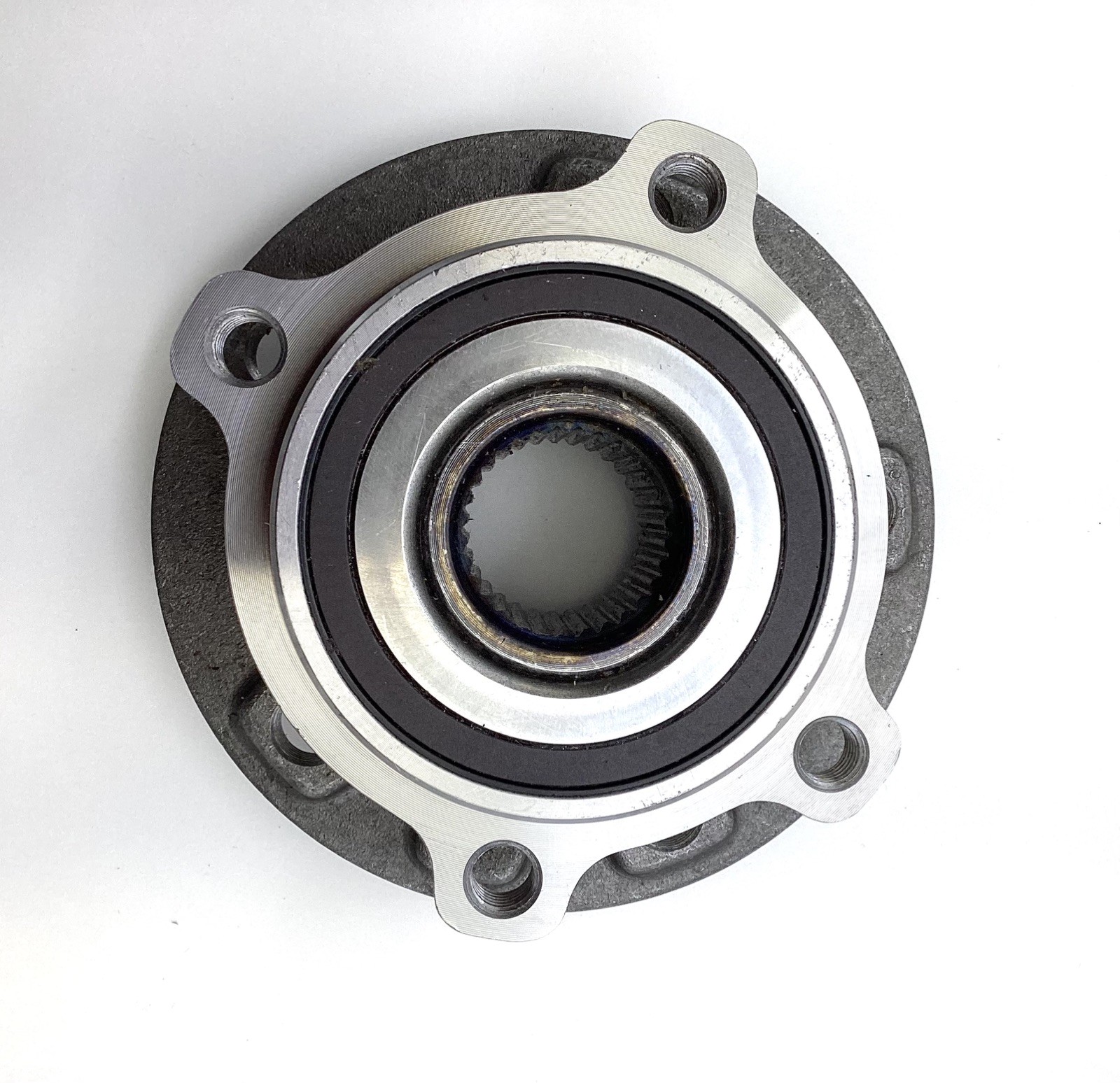 Maserati Ghibli 2004-2020 Front Hub bearing assembly P/N 670003580