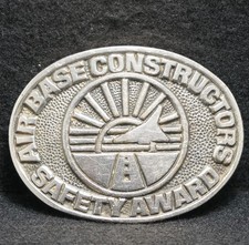 WG01122 VINTAGE 1981 AIR BASE CONSTRUCTORS SAFETY AWARD SOLID BRASS BELT BUCKLE