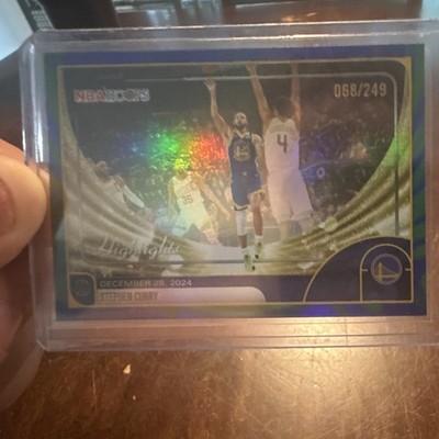 Topps 2024-25 NBA Hoops Highlights Stephen Curry #261 Hologram 068/249