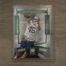 Panini 2009 Elite Turn of the Century Aaron Hernandez Rookie Auto #121