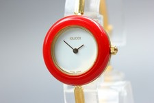 *Quasi come nuovo* Orologio da donna Gucci Change Bezel 11/12,2 oro 26 mm bia...