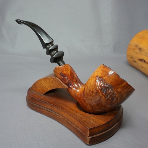Boda Freehand Danish Style Carved Estate Briar Tobacco Pipe - Picture 18 of 19