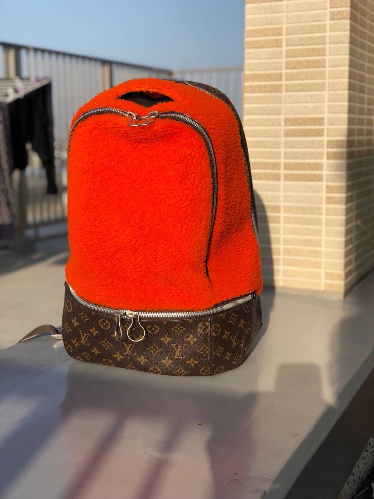 RARE/ LIMITED AUTH LOUIS VUITTON X MARC NEWSON MO… - image 2