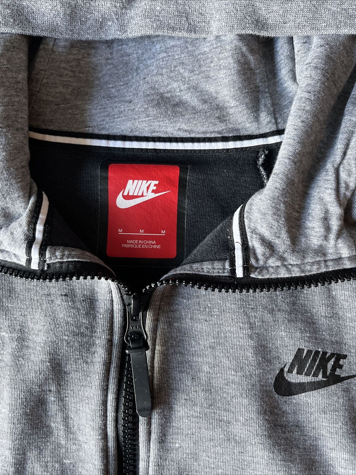 Y2K 2000’s Nike Women's Tech Fleece Full-Zip Gray… - image 2