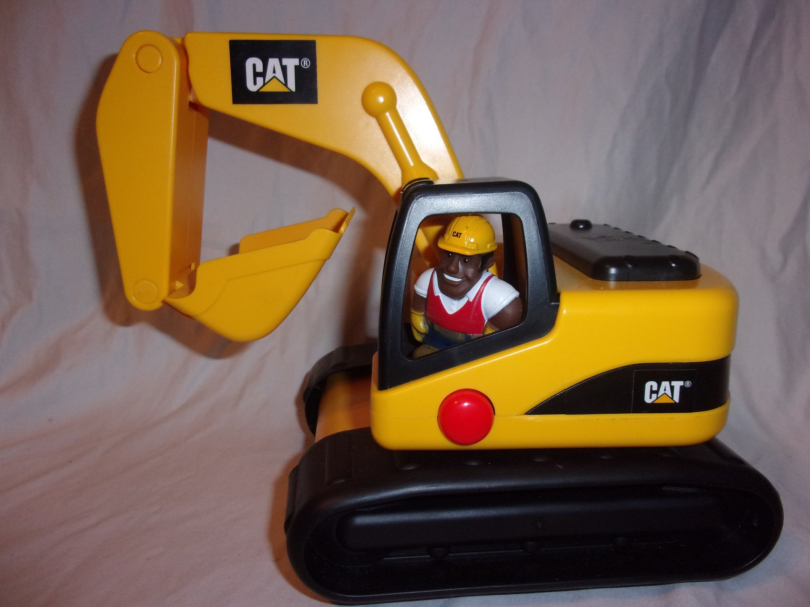 caterpillar massive machine excavator