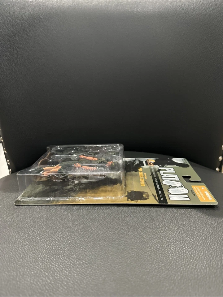 The Ultimate Soldier XD Platoon Movie “PVT. Chris Taylor “ Charlie Sheen 1:18 - Image 3 of 4