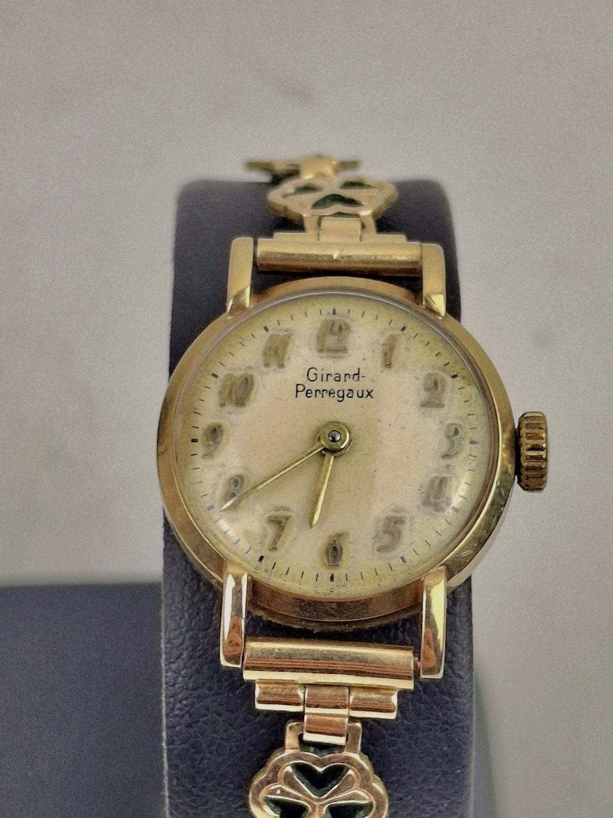 Girard Perregaux — Gerard Perregaux 9ct Gold Case Watch