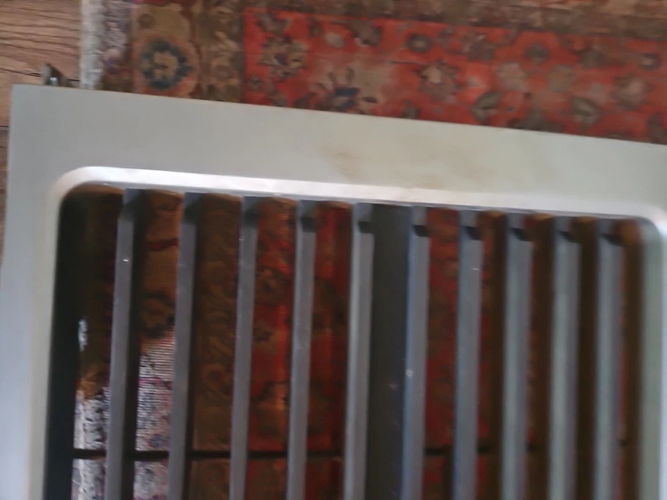 Parrilla GMC de carrocería cuadrada original vintage 1973-1987 15598754 15598754 OEM  Foto 3 de 4