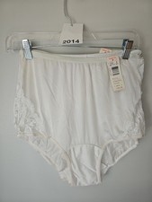 Vanity Fair 100 Nylon Soft White Panties Lace Detail Satin Finish Size 6