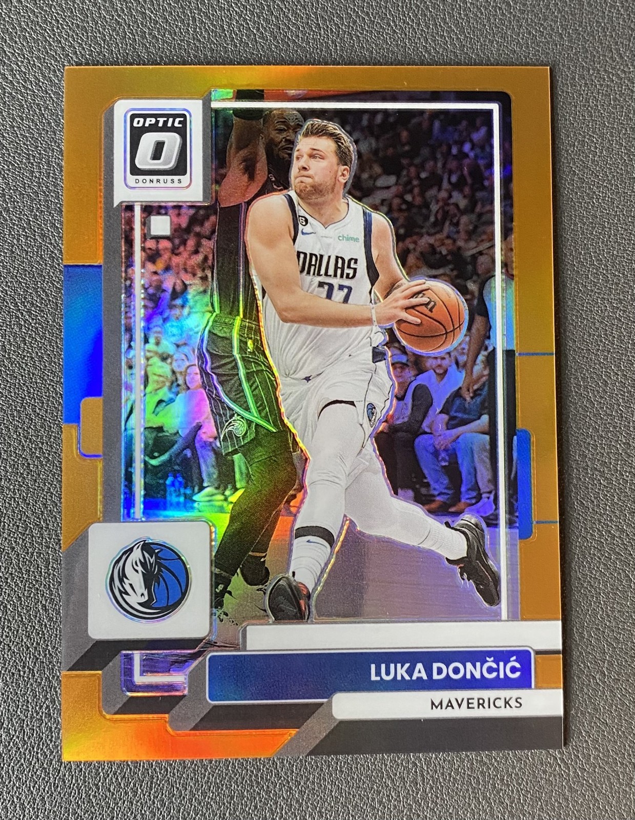LUKA DONCIC 2022 Donruss Optic #160 Mavericks Orange Prizm /199