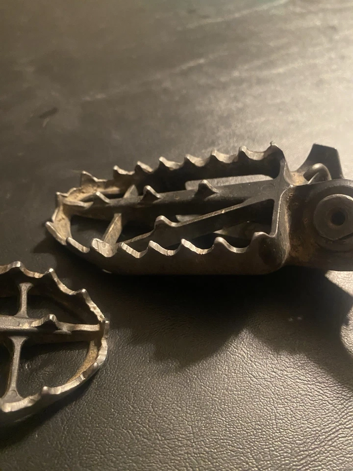 Kit de pegadas CRF450R APOIO DE PÉS GENUÍNO FABRICANTE DE EQUIPAMENTO ORIGINAL HONDA CRF 450 R (2004-2008) - Imagem 4 de 4