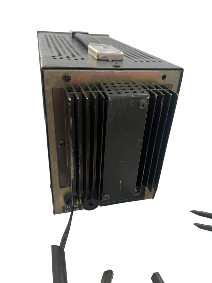 GW Instek GPR-3020 Laboratory DC Power Supply 0-30V 0-2A - Image 2 of 4