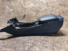 Mercedes-Benz A W176 2014 Mittelkonsole A1766800900 VLM31537