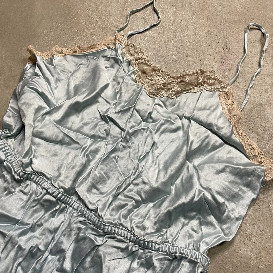 Body lencería de seda vintage ribete de encaje años 70 Cacharel Babydoll satinado brillante Foto 2 de 4