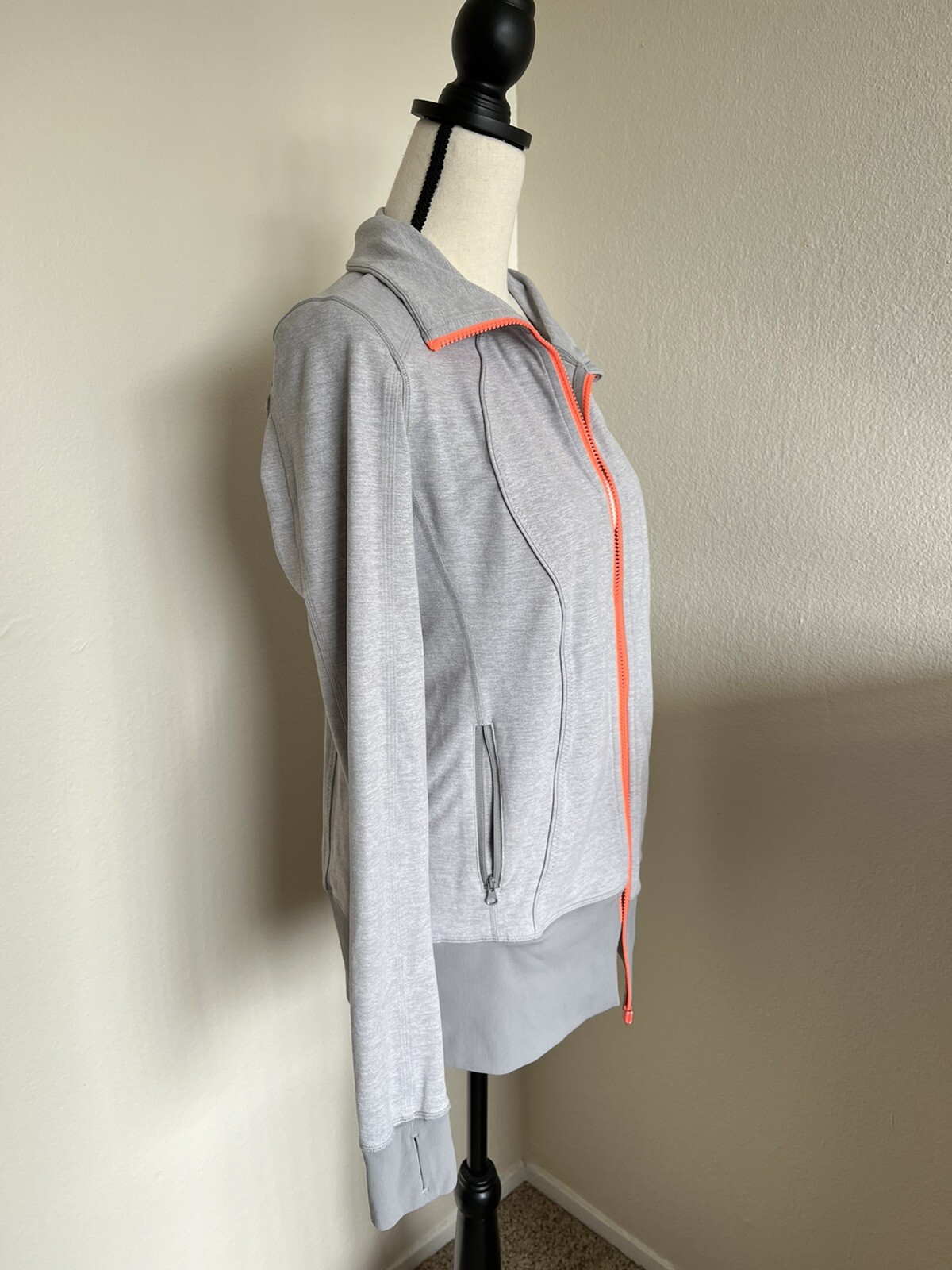 Lululemon Light Gray Active Track Jacket Women’s … - image 3
