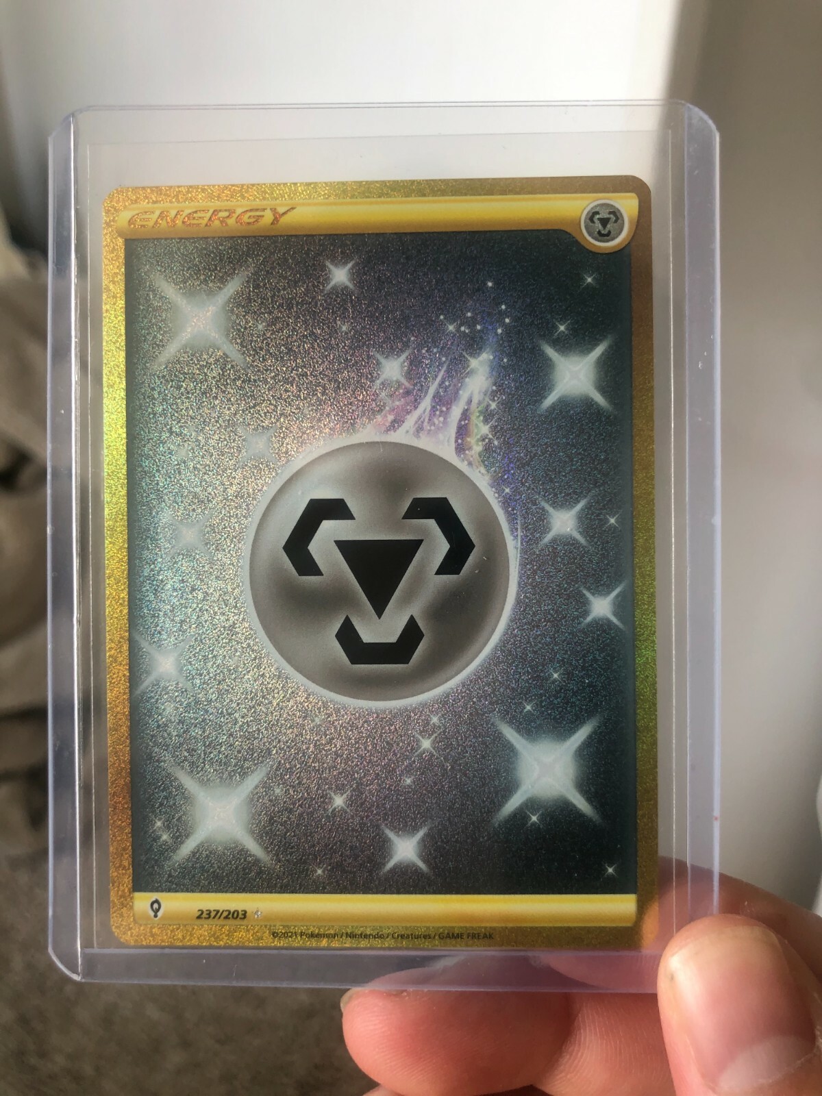 Pokemon Gold Secret Rare Full Art Metal Steel Energy 237/203 Evolving Skies Mint