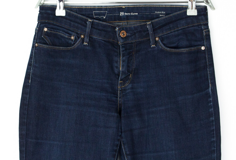 Jeans Levi's Demi Curve Femme - Taille W29 L32, Skinny Noir - Occasion Très Bon état
