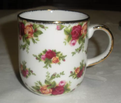 Royal Albert Fine China Coffee Mug Old Country Roses 1998 Classic III Cup 