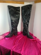 Woman's SZ 12 Over The Knee Faux Leather Black boots With Zipper