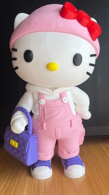 Hello Kitty Dekofigur mit Handtasche   Kunststoff   ca. 24 cm Fanfigur