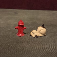 Bug House MIniature Cocker Spaniel Dog puppy Figurine & Hagen Renaker hydrant 