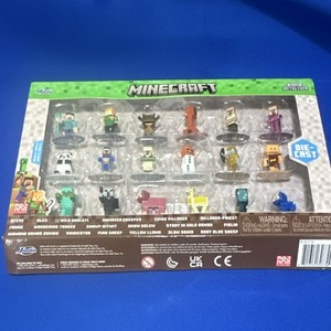 Bebeboutik - Minecraft Caves&Cliffs Zestaw 18 metalowych figurek Nano