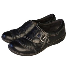 Clarks Black Leather Loafers Slip On Shoes Comfort Flats sz 7