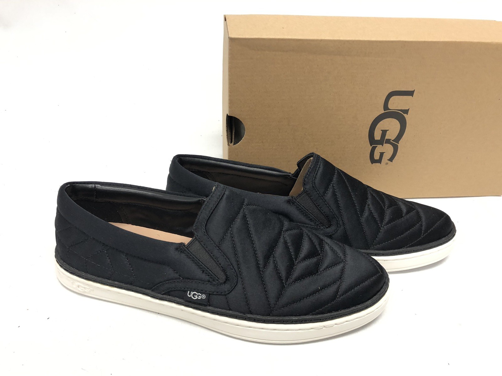ugg soleda slip on