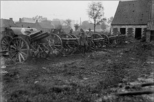 Póster, muchos tamaños; armas capturadas por la Brigada de Nueva Zelanda Francia 1918 Wiwi