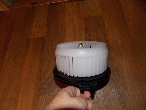 A/C Heater Blower Motor w/ Fan Cage For Toyota Sienna Avalon Camry Lexus RX330 - Picture 3 of 6