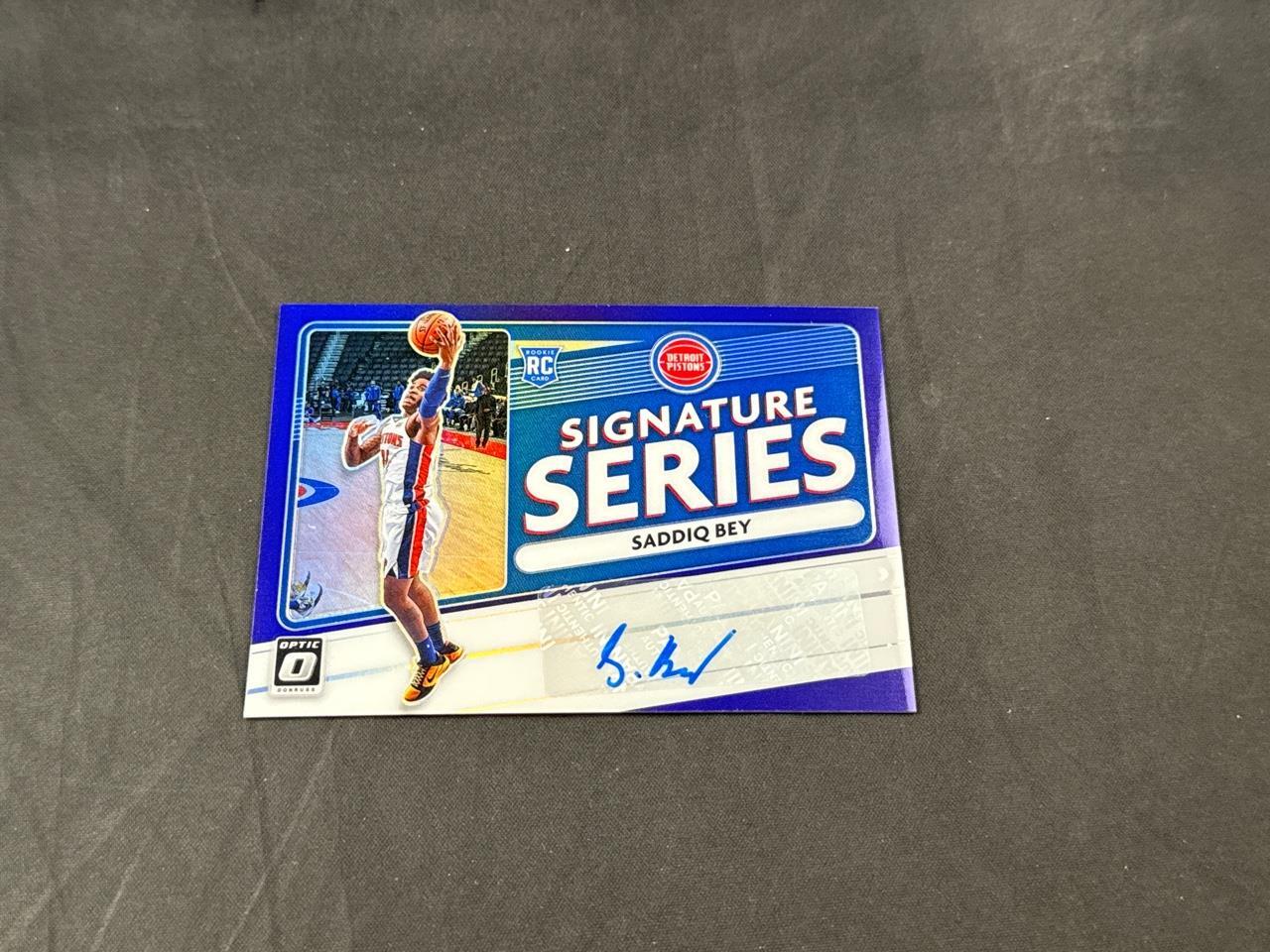 2020-21 PANINI OPTIC BASKETBALL SADDIQ BEY ROOKIE SIGNATURE SERIES PURPLE AUTO