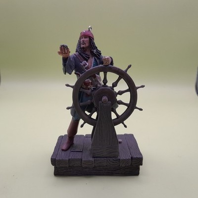 HALLMARK 2008 CAPTAIN JACK SPARROW PIRATES OF THE CARIBBEAN ORNAMENT 