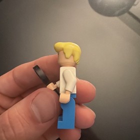 LEGO SCOOBY DOO -- 75902 FRED JONES MINIFIGURE WITH MAGNIFYING GLASS