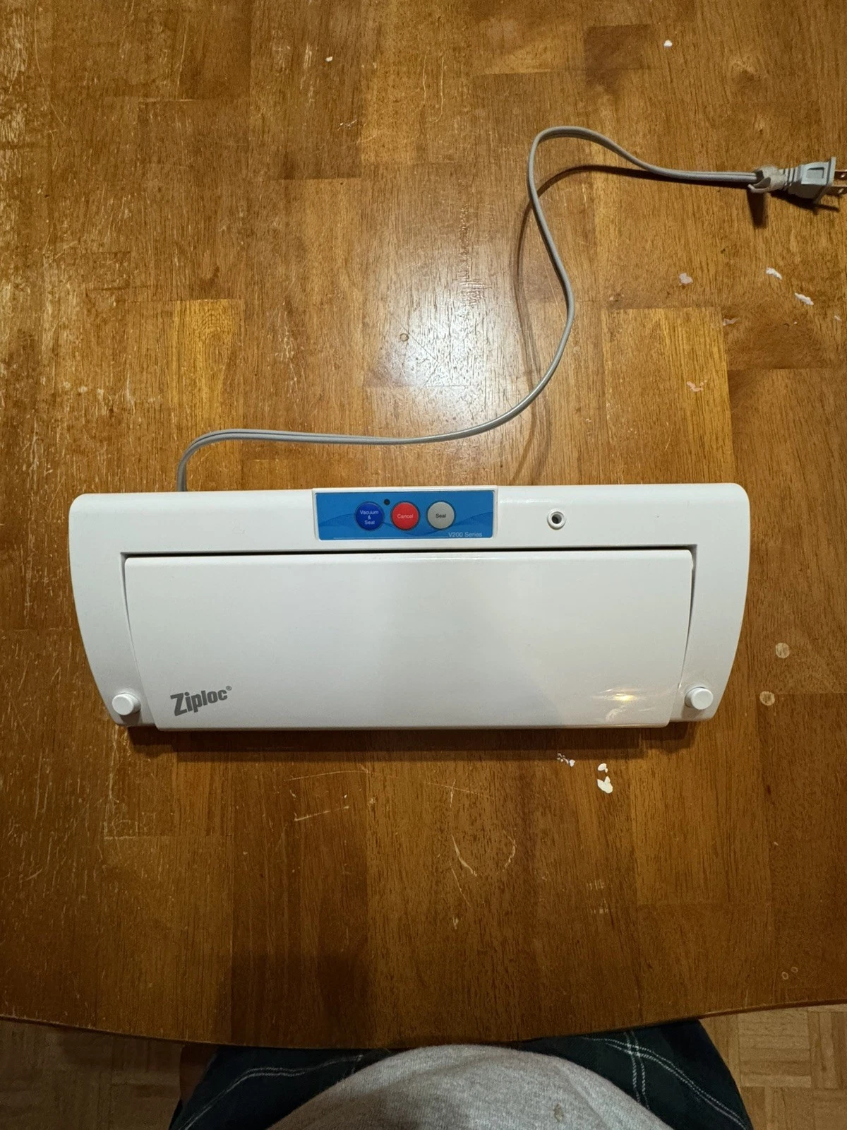 Ziploc V200 Vacuum Sealer food freezer storage