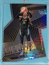 2022 Revolution WNBA Liftoff! DIE CUT DOTS NO. 7 Arike Ogunbowale Dallas Wings