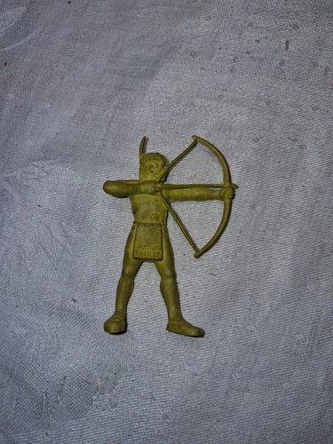 Vintage Marx Fort Apache 60mm Vinyl Indian Warrior with Bow Yellow