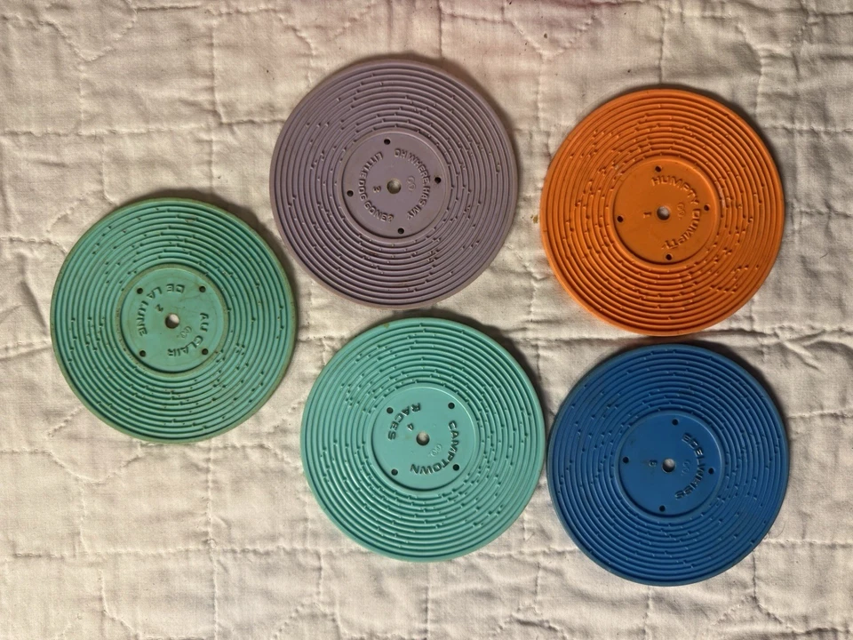 Vintage 1971 Fisher Price Music Box Record Player Model 995 w/ 5 Records Works - Image 3 of 4