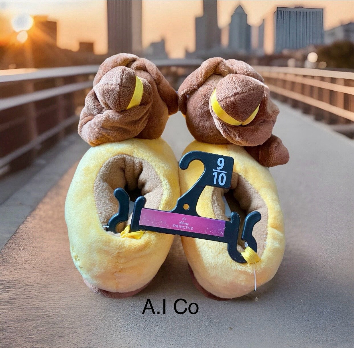 PANTOFOLA D’ORO Disney Princess Belle Beauty & Beast simpatiche accoglienti pantofole 3D bambini taglia 11 12 NUOVE