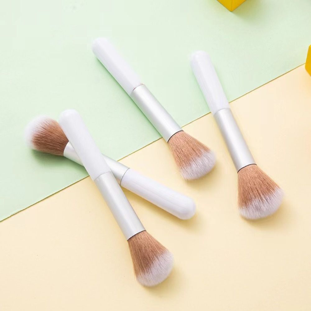 White Stem Highlight Brush Plastic Powder Brush Gift Powder Blusher