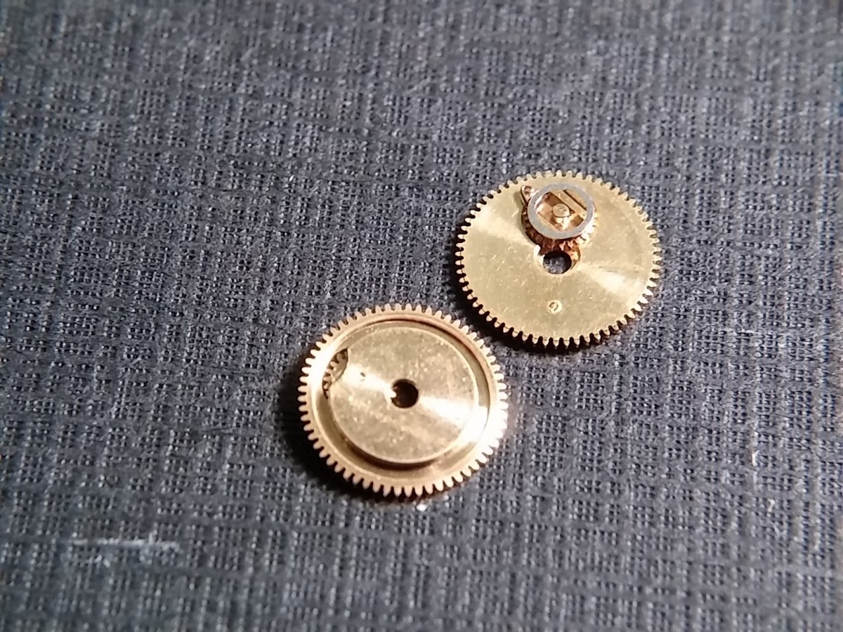 Certina 25-651 part 2556 calendar driving wheel for watch repair