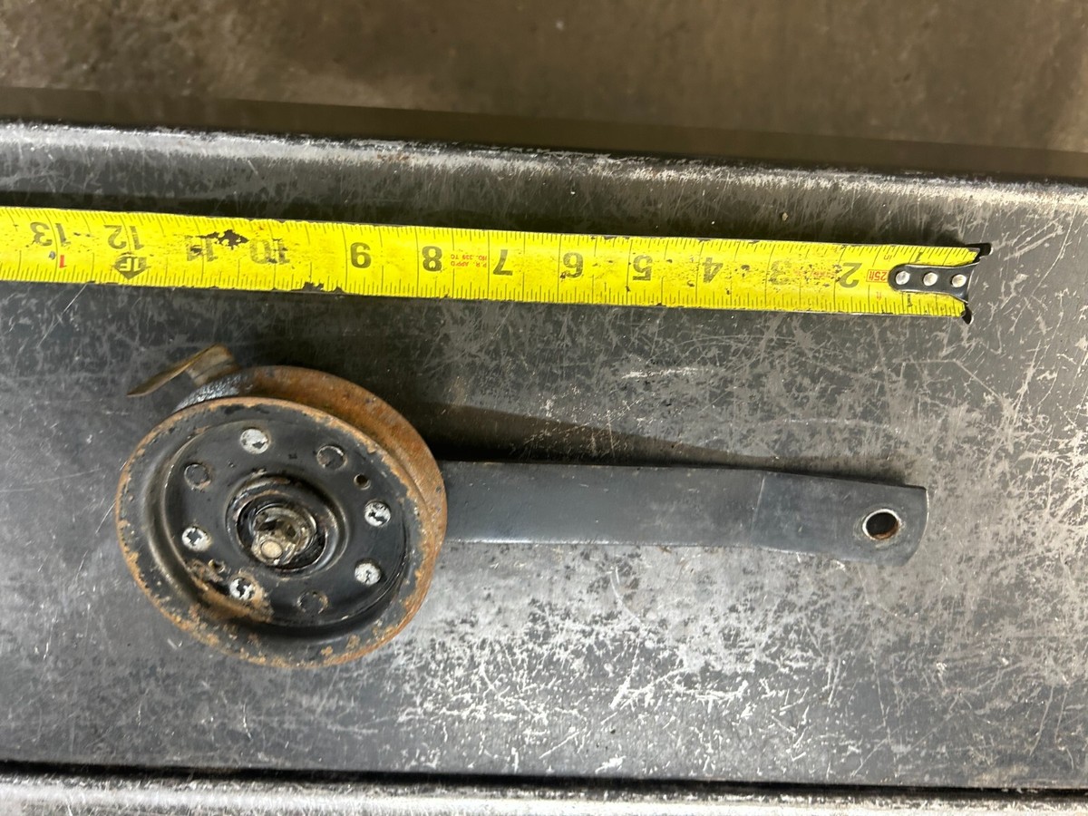 Craftsman GT5000 917.275970 deck idler arm stiffener / pulley