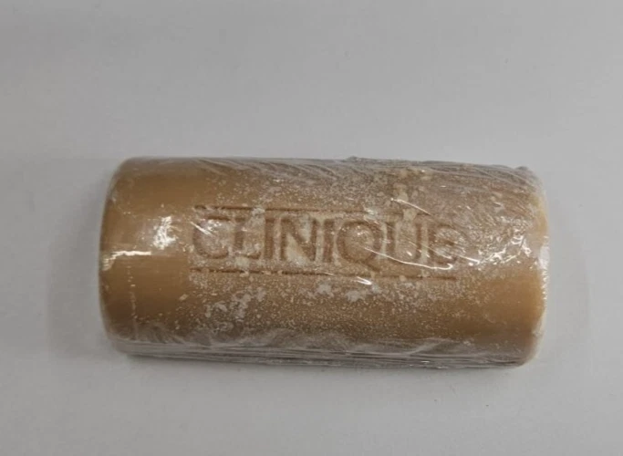 Jabón Facial Clinique Little Extra Fuerza 1.7 OZ - RARO NUEVO *VERIFICAR Foto 3 de 4