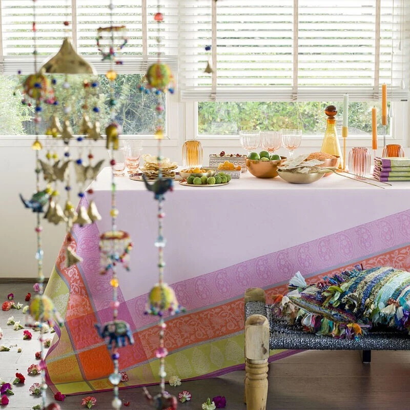 LE JACQUARD FRANCAIS LJF - NAPPE SARI LOTUS PINK 175 x 175 CM FABRIQUE EN FRANCE - Photo 2/2