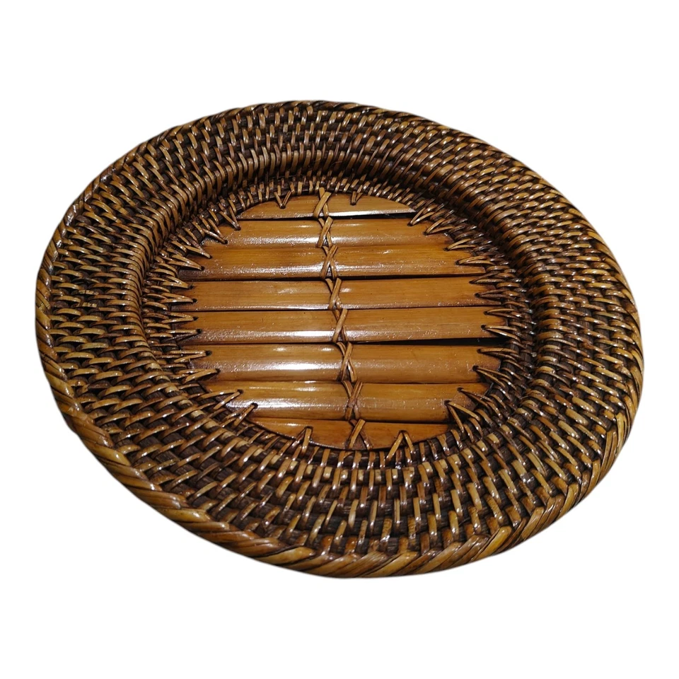 Vtg Woven Wicker Rattan Charger Plate Placemat Bamboo Plate Holder - Image 3 of 4