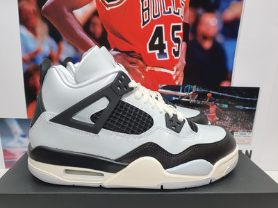 Nike AIR JORDAN 4 Retro (GS) Pure Platinum Gold UK 5.5 EUR 38.5