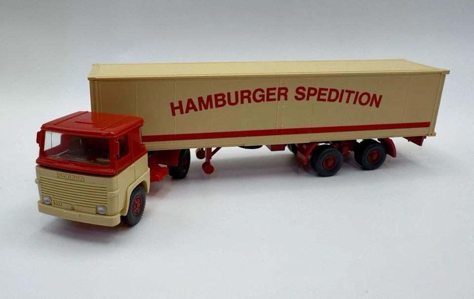 WIKING #512 SCANIA 111 Hamburger Spedition w/40 Ft Container - HO Scale - Image 3 of 4