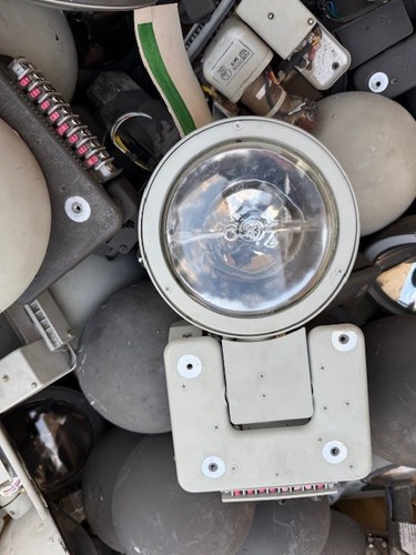 AH-64 UH60 AIRCRAFT HELICOPTER CONTROLLABLE SEARCHLIGHT LANDING GRIMES 45-0202-1
